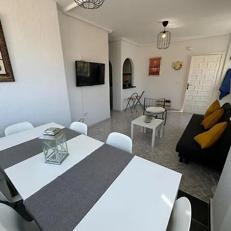 Mediterranean Breeze Casa Trebol Apartment *