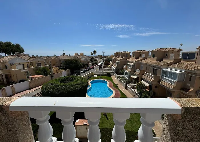 Mediterranean Breeze Casa Trebol Apartment