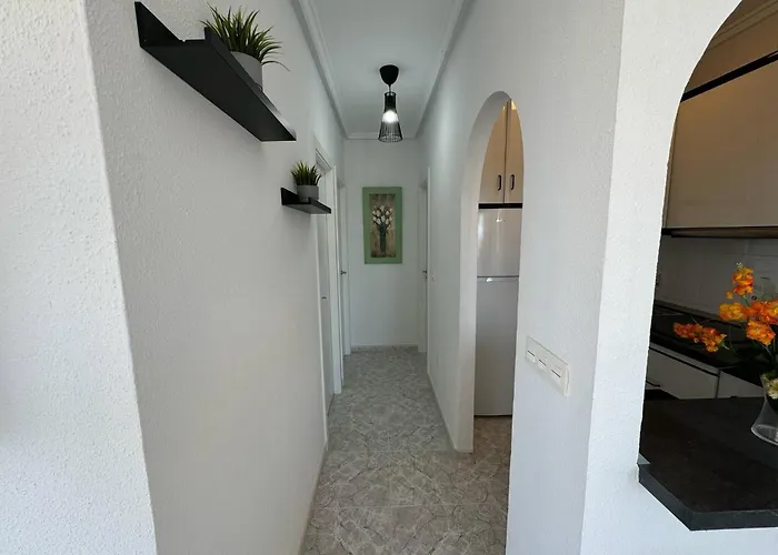 Mediterranean Breeze Casa Trebol Apartment *